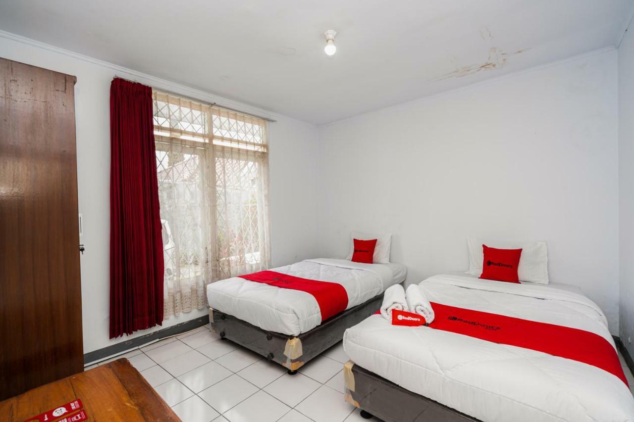 Reddoorz Syariah Near Rsud Cimacan Bogor Esterno foto