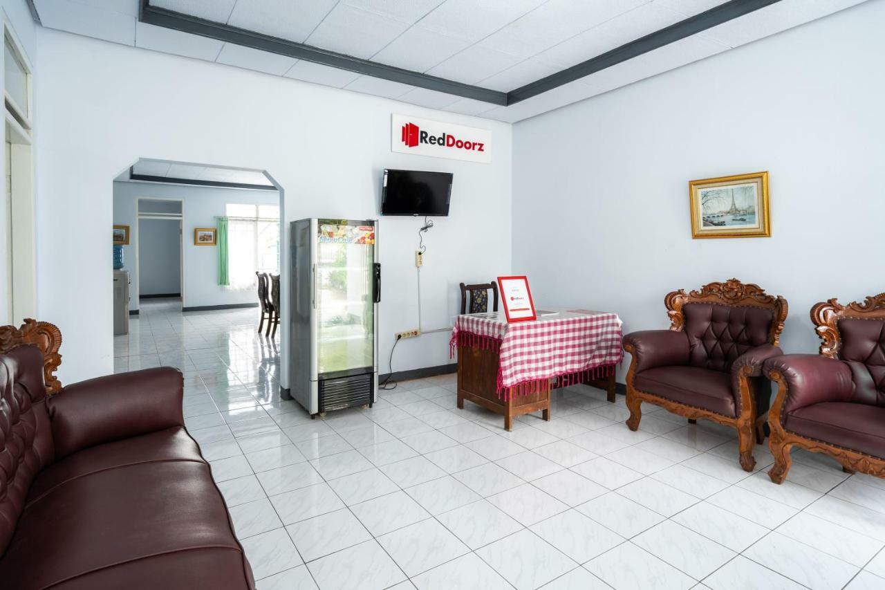 Reddoorz Syariah Near Rsud Cimacan Bogor Esterno foto